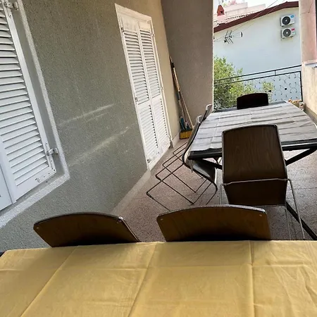 1 Appartement